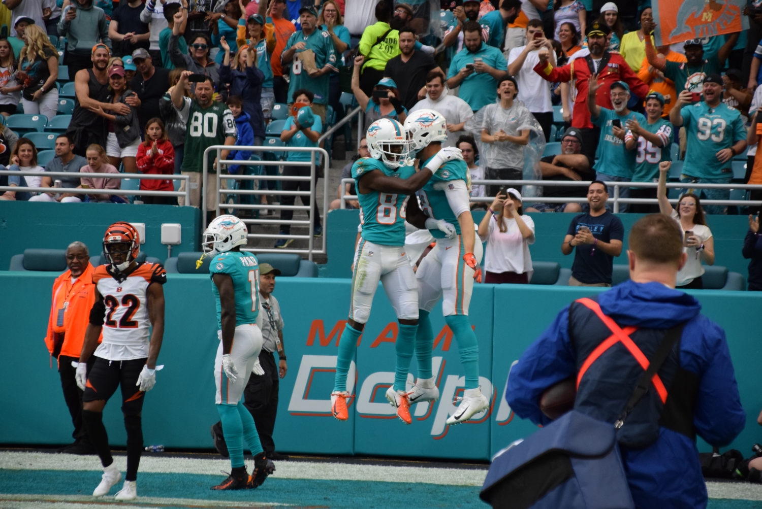 Dolphins celebrate after a touchdown against the Bengals. (Tony Capobianco for Five Reasons Sports)