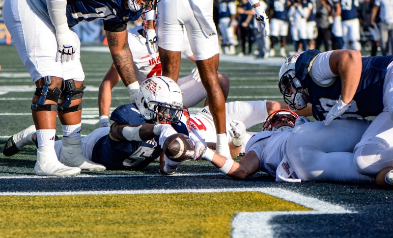 Seniors lead FIU past Jacksonville State, earn sixth bowl berth in program history
