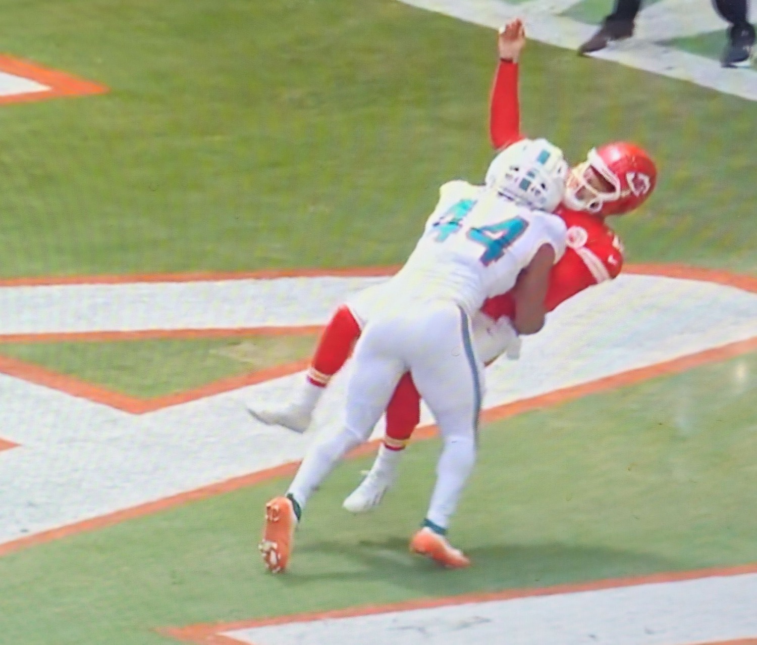 Chop Robinson's hit on Patrick Mahomes brought a controversial roughing penalty on the Dolphins pass rusher.